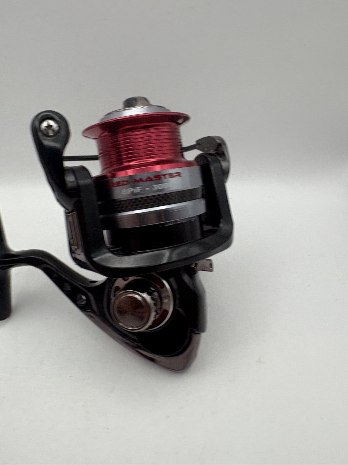 Cormoran Red Master 8PiF 3000 Rolle1
