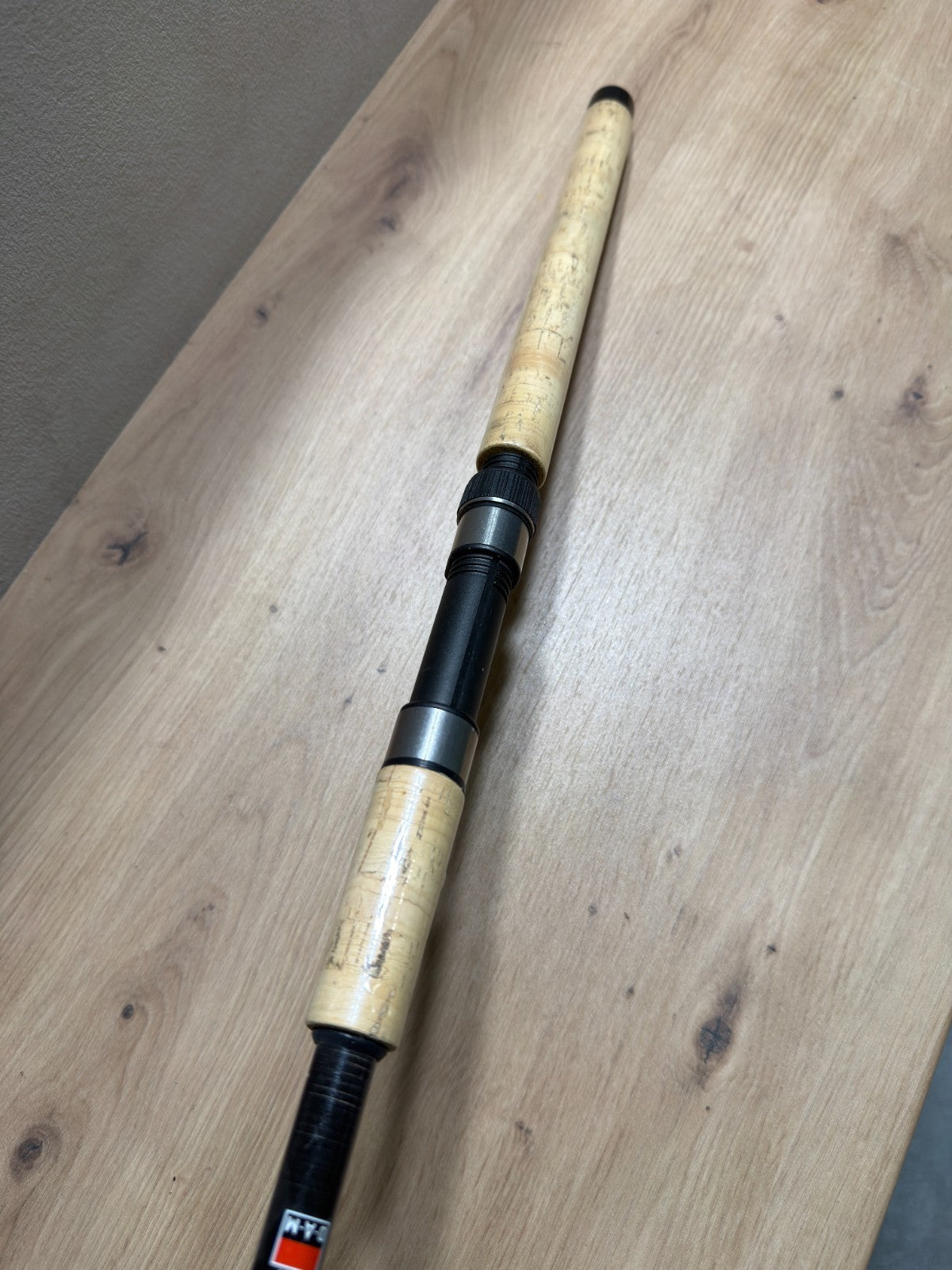 D.A.M. Black Champion 40 Tele – Die feine Allround-Rute (2,40m / 10-40g) Rute1