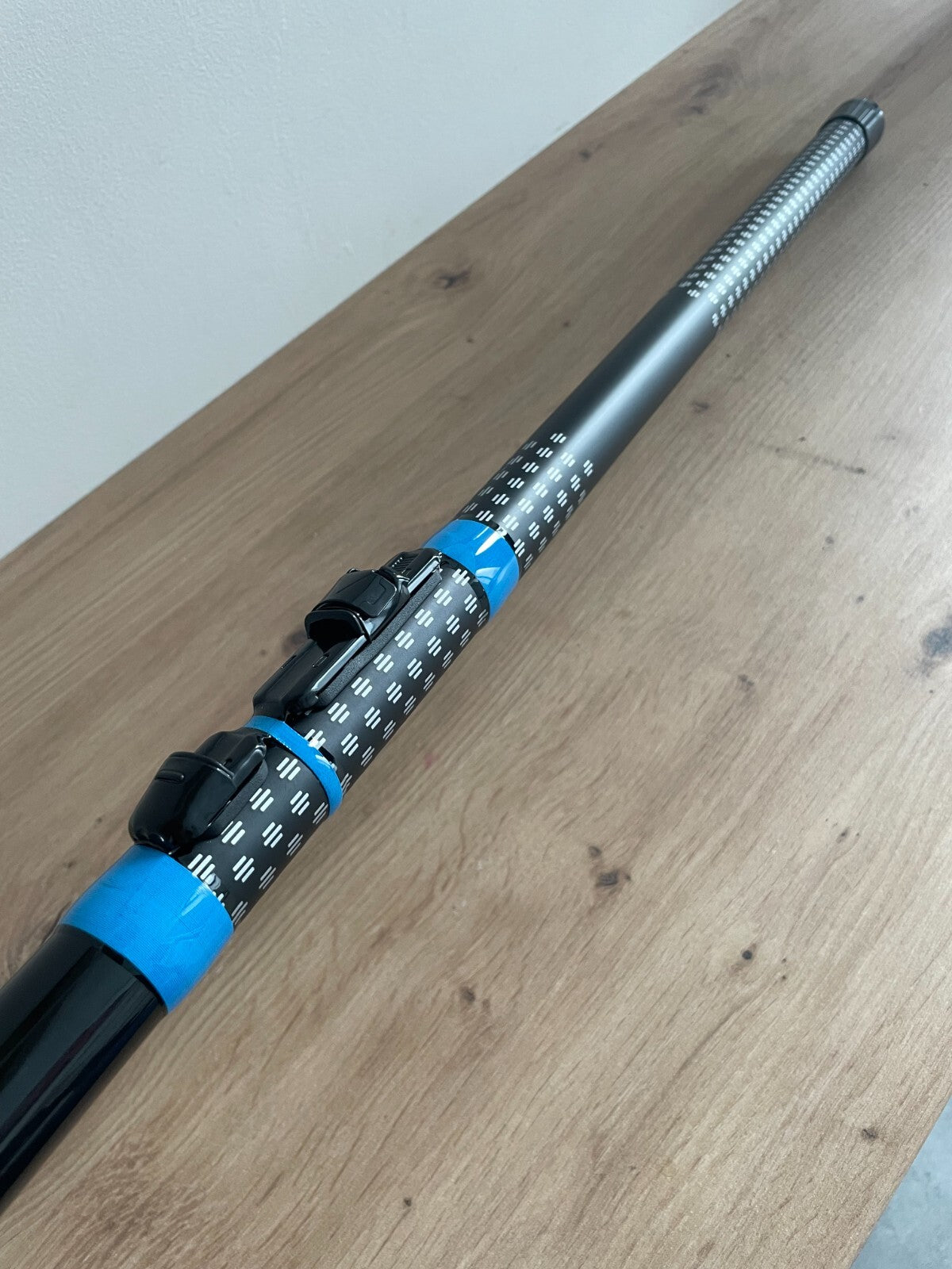 Delphin Xenox 7000 30g Rute Teleskop6