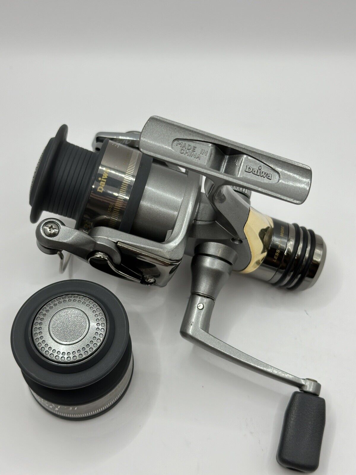 Daiwa Samurai 3-i 2550 Rolle Angelzubehör