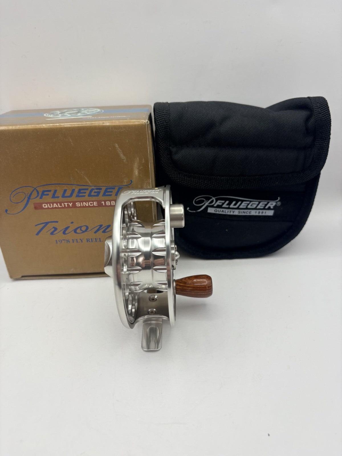 Flueger Trion  Fliegenrolle2