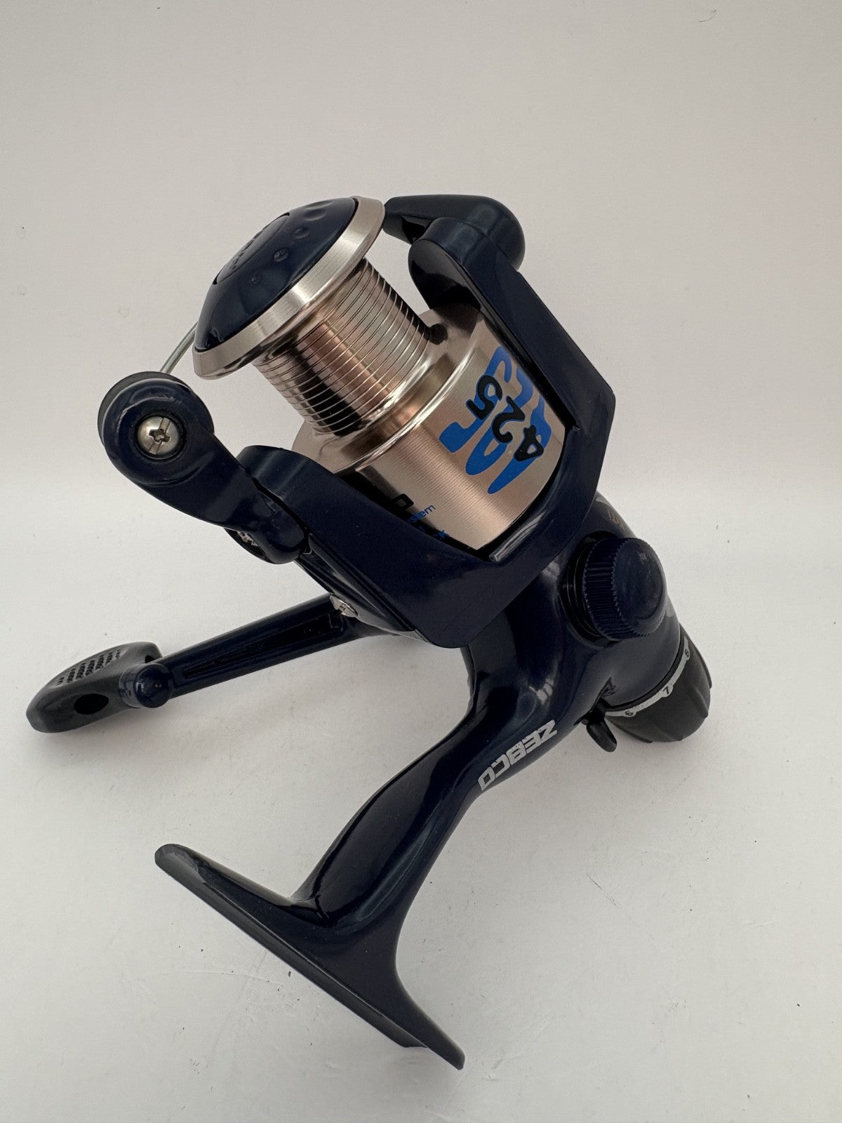 Zebco Triton XTi 425  Rolle5