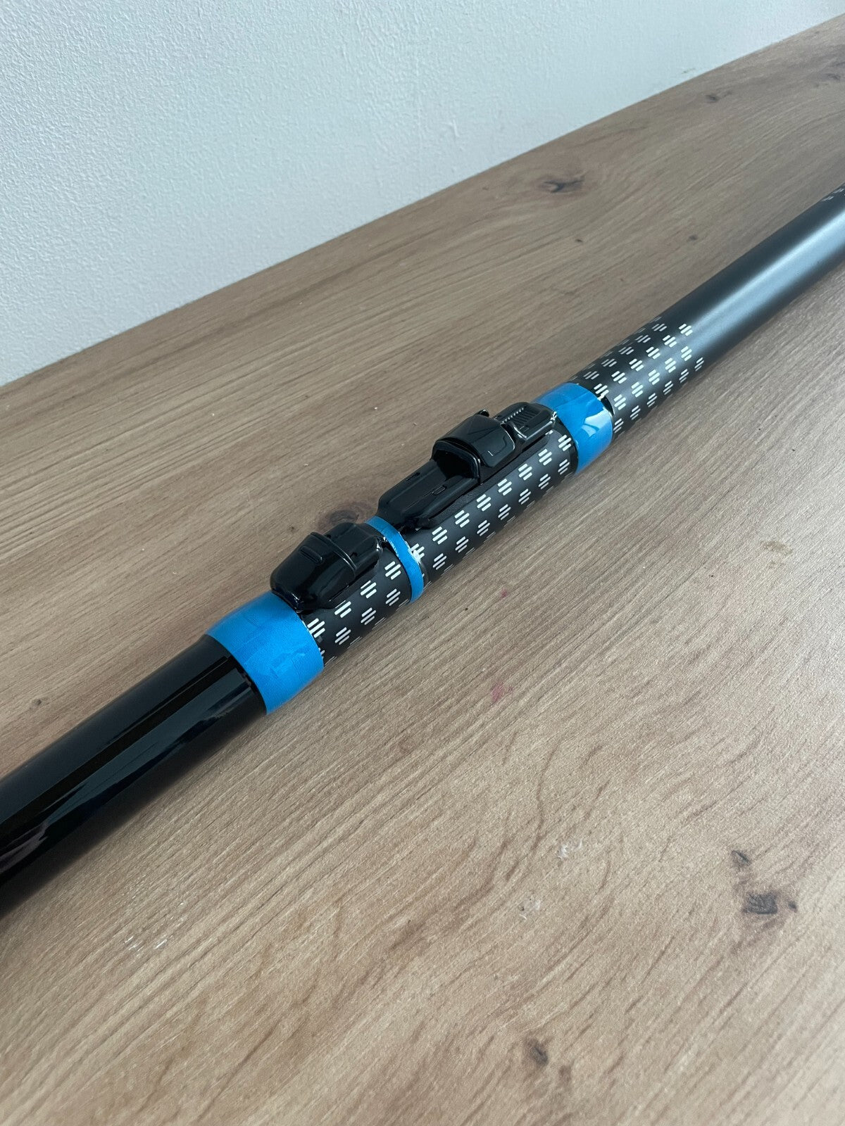 Delphin Xenox 7000 30g Rute Teleskop5