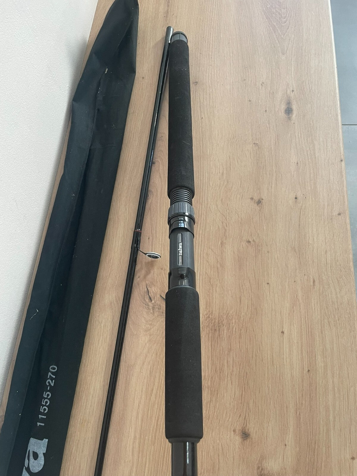 Daiwa Black Widow Spin Rute 270cm 2060g1