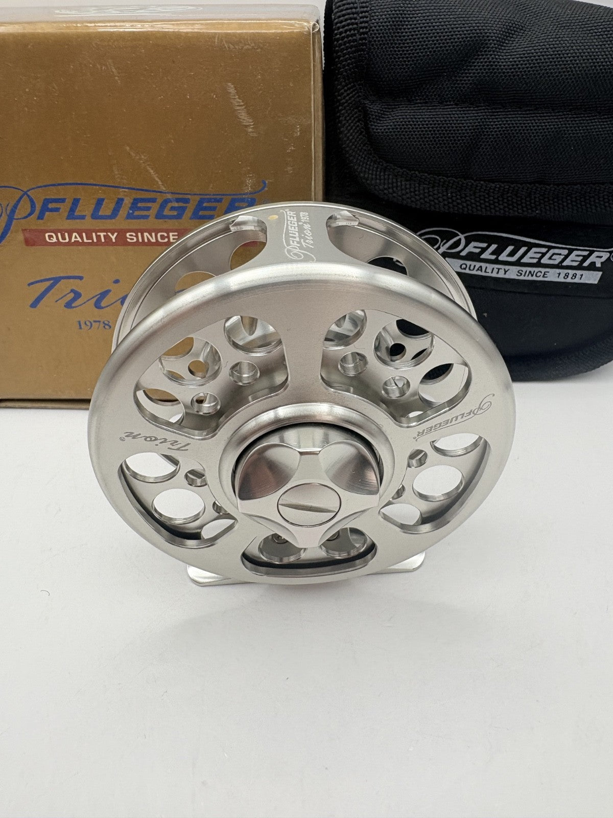 Flueger Trion  Fliegenrolle1