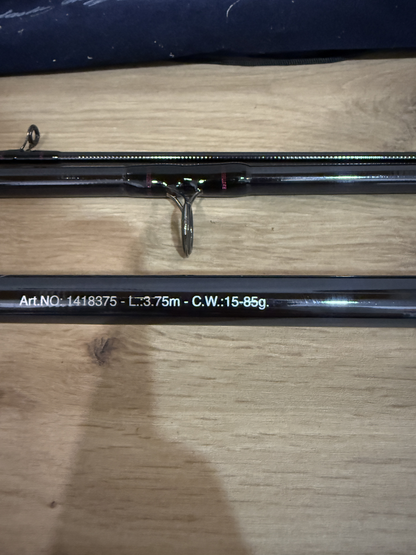 Quantum Fantastic World of Fishing HyperCast Specialist Feeder 375cm 1585g Rute5