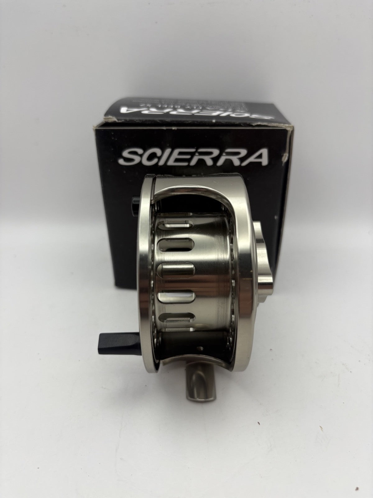 Scierra XDA Fly Reel 57 Rolle3