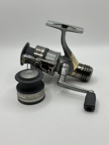 Daiwa Samurai 3i 2550 Rolle Angelzubehör0