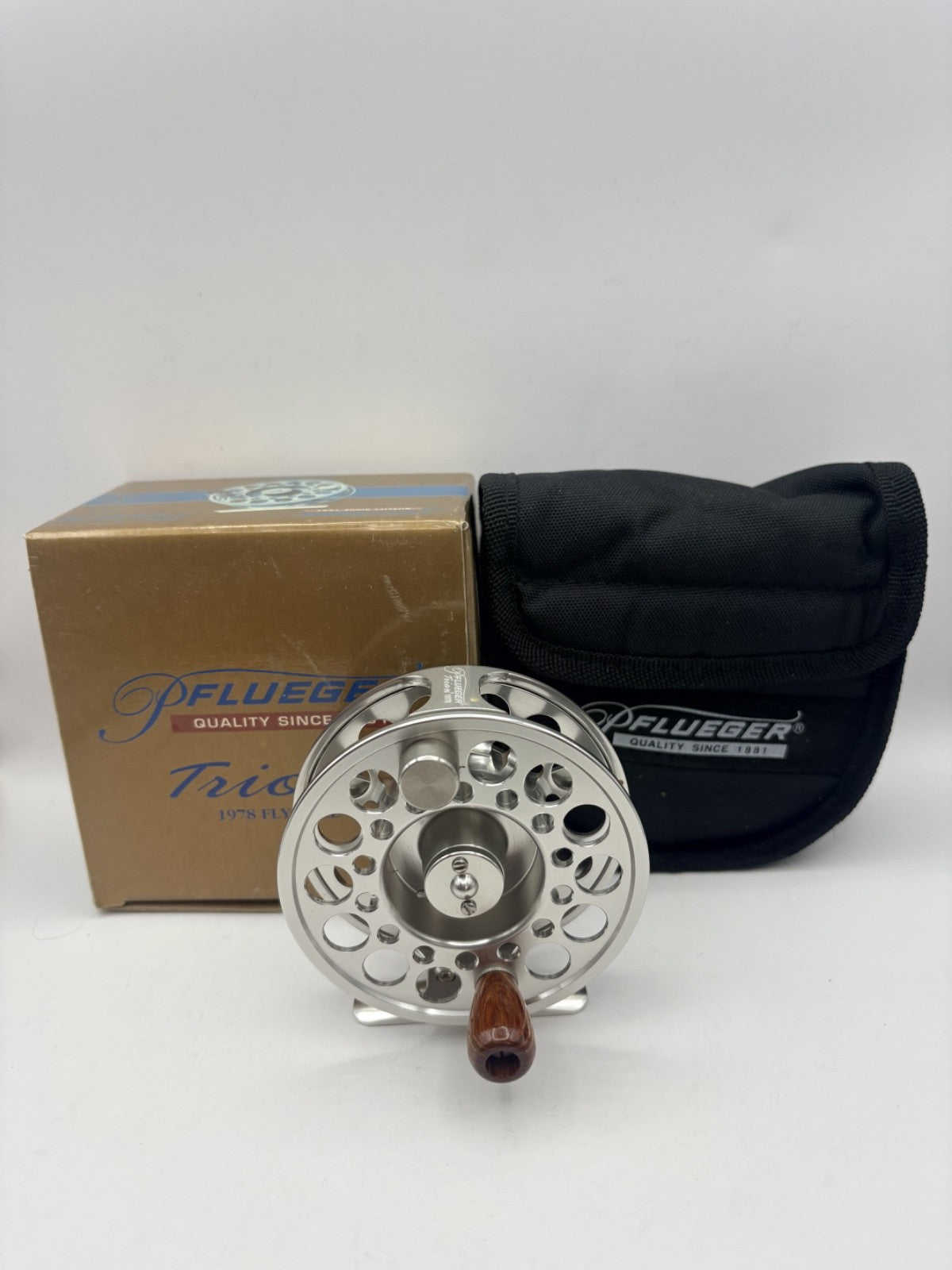 Flueger Trion  Fliegenrolle3