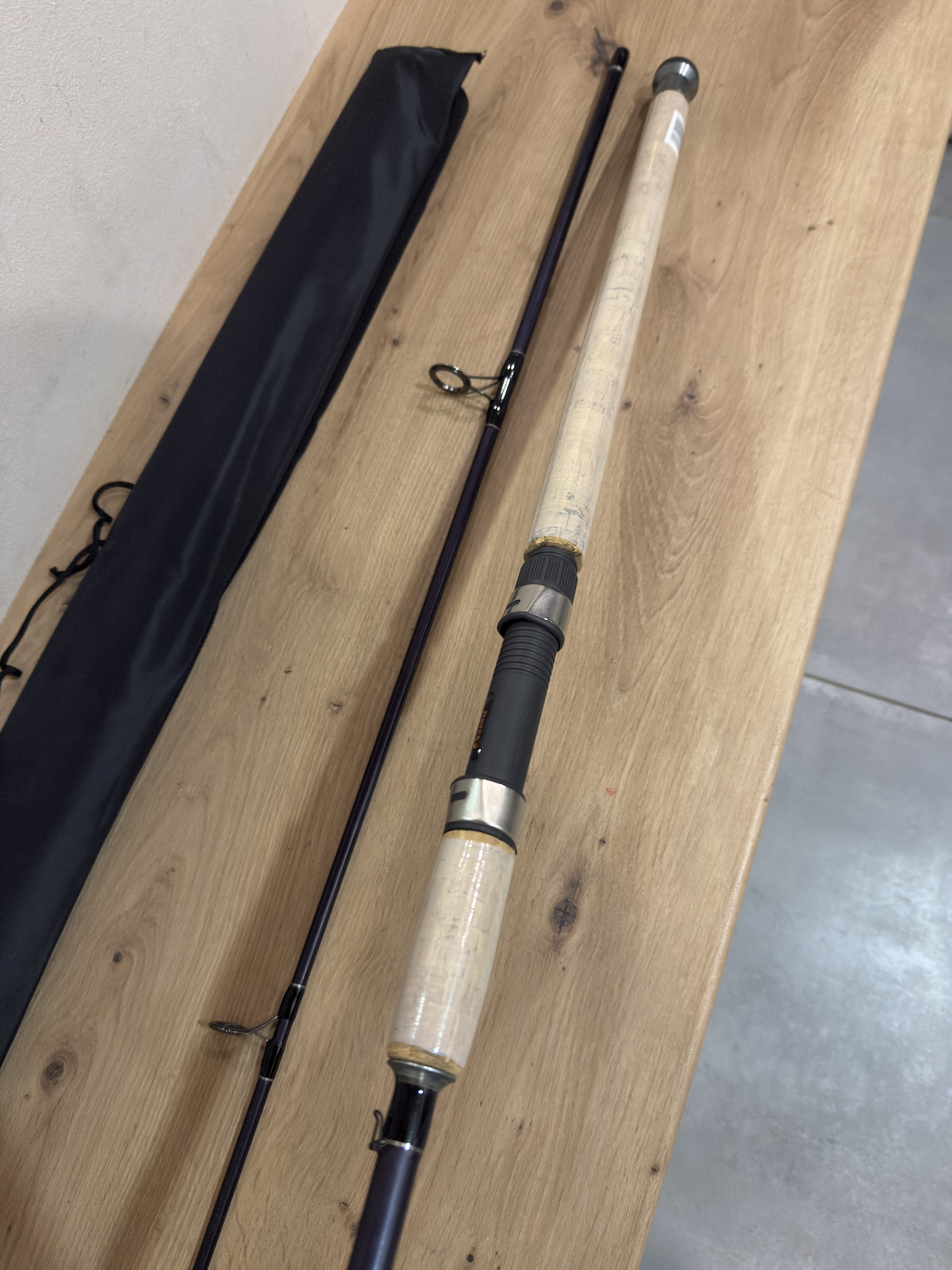 Quantum Hyper Cast Blinker 285cm 1865g Rute1