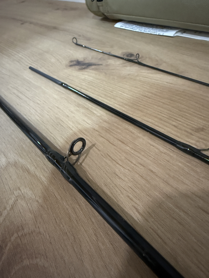 Greys Platinum X 9" #6 , Fliegenrute3